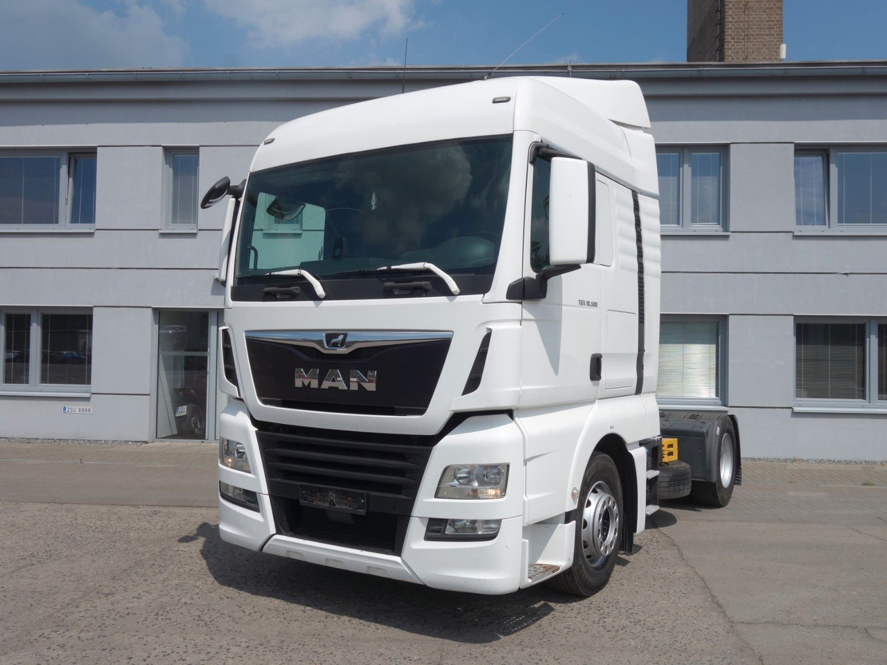 MAN TGX 18.500 XLX E6 Sandard - Tractor head: gambar 1 MAN TGX 18.500 XLX E6 Sandard - Tractor head: gambar 1