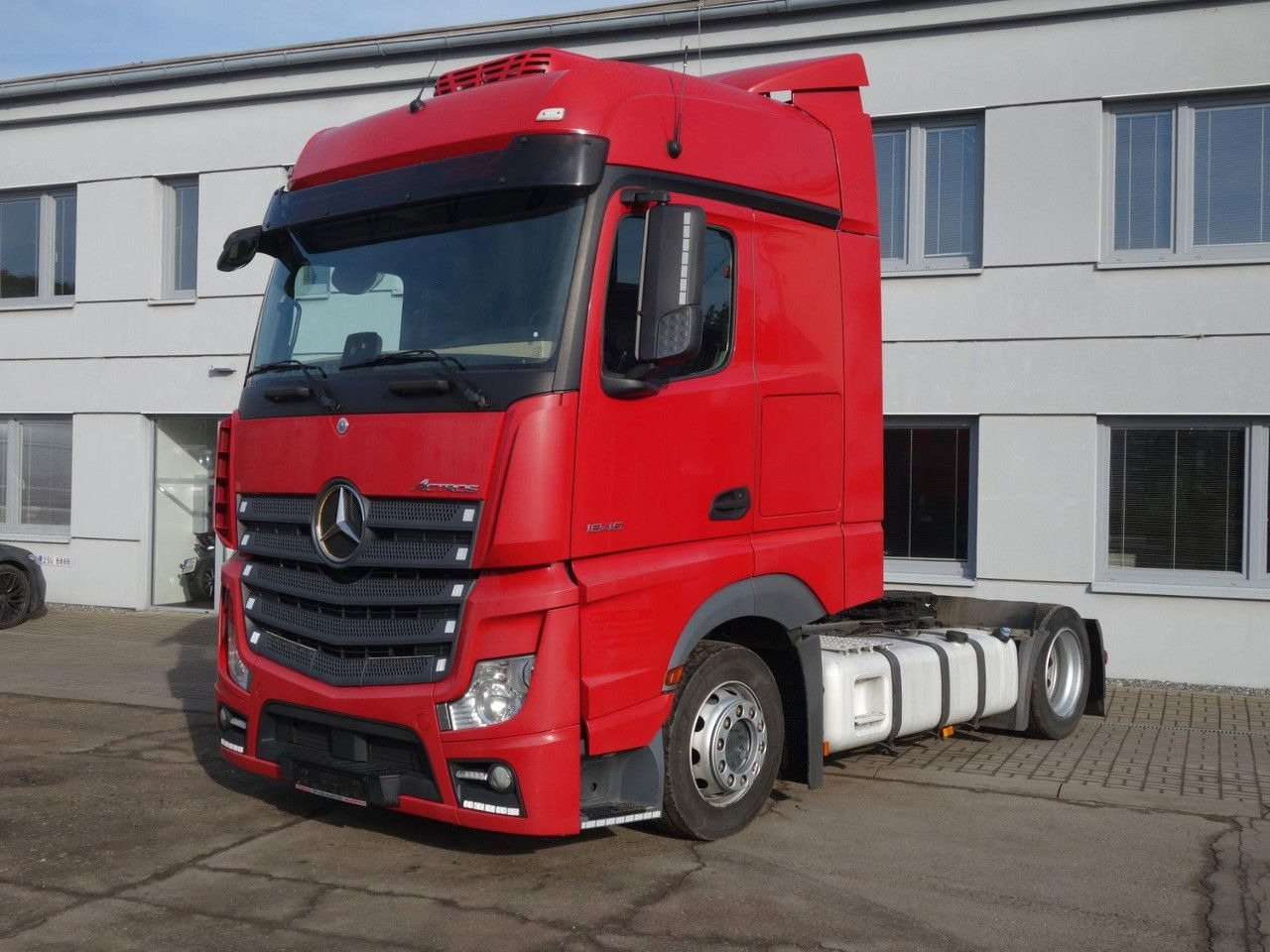 Mercedes-Benz Actros 1845 Lsnrl, Lowdeck, Standklima, 2 Stk. - Tractor head: gambar 2 Mercedes-Benz Actros 1845 Lsnrl, Lowdeck, Standklima, 2 Stk. - Tractor head: gambar 2