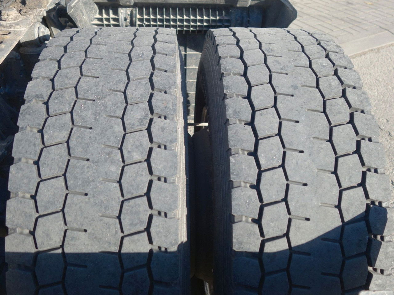 Tractor head Mercedes-Benz Actros 1848 Giga Space, Standard: gambar 7