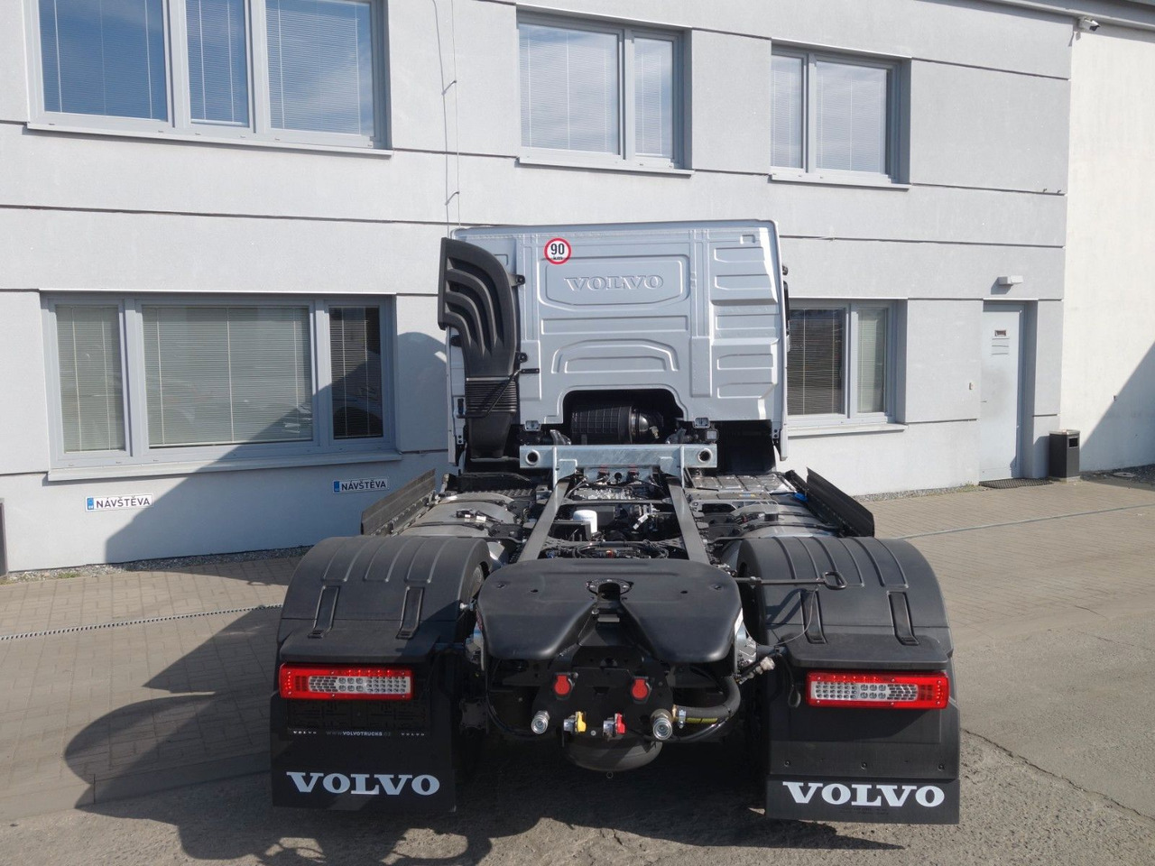 Volvo FM 13, 460 PS, Retarder , fur Euro Lohr Volvo FM 13, 460 PS, Retarder , fur Euro Lohr - Tractor head: gambar 5 Volvo FM 13, 460 PS, Retarder , fur Euro Lohr Volvo FM 13, 460 PS, Retarder , fur Euro Lohr - Tractor head: gambar 5