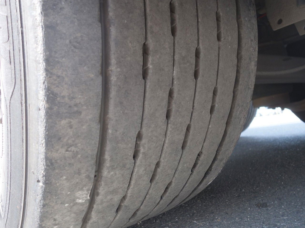 Truk dengan terpal samping Volvo FH 460 XL 6x2, 120 cbm, Durchfahren: gambar 9 Truk dengan terpal samping Volvo FH 460 XL 6x2, 120 cbm, Durchfahren: gambar 9