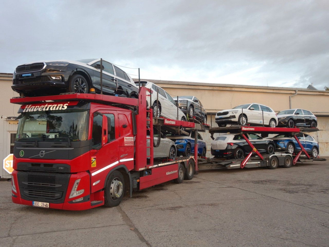 Volvo FM 13 460 6x2 Kässbohrer Metago - Supertrans - Truk pengangkut mobil: gambar 2 Volvo FM 13 460 6x2 Kässbohrer Metago - Supertrans - Truk pengangkut mobil: gambar 2