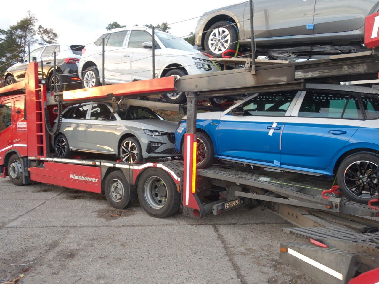 Volvo FM 13 460 6x2 Kässbohrer Metago - Supertrans - Truk pengangkut mobil: gambar 4 Volvo FM 13 460 6x2 Kässbohrer Metago - Supertrans - Truk pengangkut mobil: gambar 4