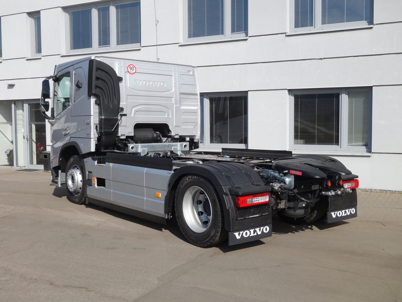 Volvo FM 13, 460 PS, Retarder, fur Euro Lohr, Neue Volvo FM 13, 460 PS, Retarder, fur Euro Lohr, Neue - Truk pengangkut mobil: gambar 3 Volvo FM 13, 460 PS, Retarder, fur Euro Lohr, Neue Volvo FM 13, 460 PS, Retarder, fur Euro Lohr, Neue - Truk pengangkut mobil: gambar 3