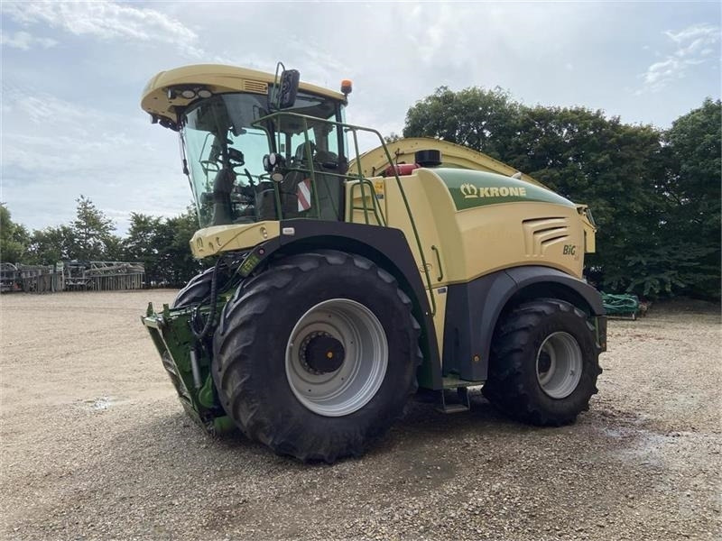 Krone Big X 630 m. Easyflow S380 & Easycollect 900 - Pemanen hijauan: gambar 1 Krone Big X 630 m. Easyflow S380 & Easycollect 900 - Pemanen hijauan: gambar 1