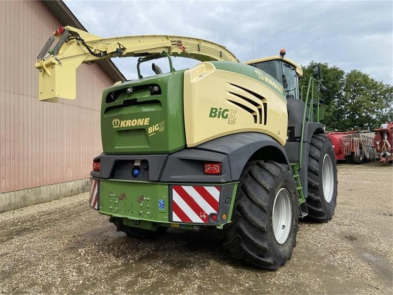 Krone Big X 630 m. Easyflow S380 & Easycollect 900 - Pemanen hijauan: gambar 4 Krone Big X 630 m. Easyflow S380 & Easycollect 900 - Pemanen hijauan: gambar 4