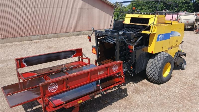 New Holland BB980 BB980 - Baler persegi: gambar 3 New Holland BB980 BB980 - Baler persegi: gambar 3