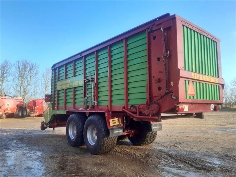 Strautmann Giga Vitesse CFS 4401 - Trailer pertanian: gambar 2 Strautmann Giga Vitesse CFS 4401 - Trailer pertanian: gambar 2