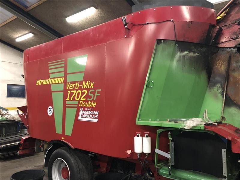 Strautmann Verti-Mix SF1702 Selvkørende blander - Mixer-pengumpan: gambar 1 Strautmann Verti-Mix SF1702 Selvkørende blander - Mixer-pengumpan: gambar 1
