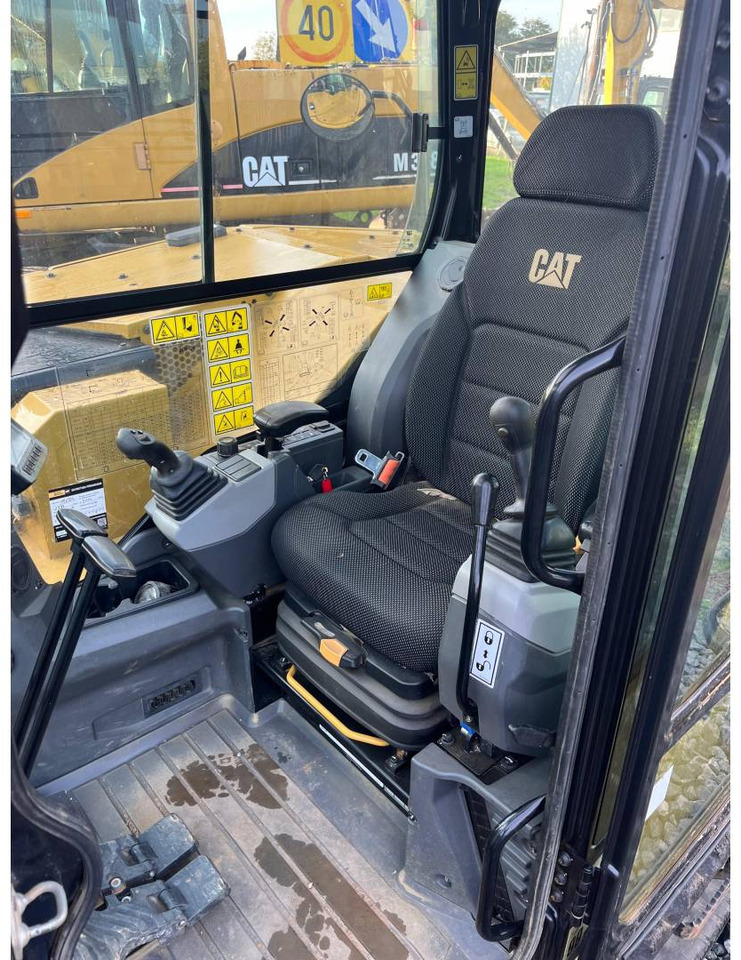 Ekskavator perayap CAT 308-07CR: gambar 7