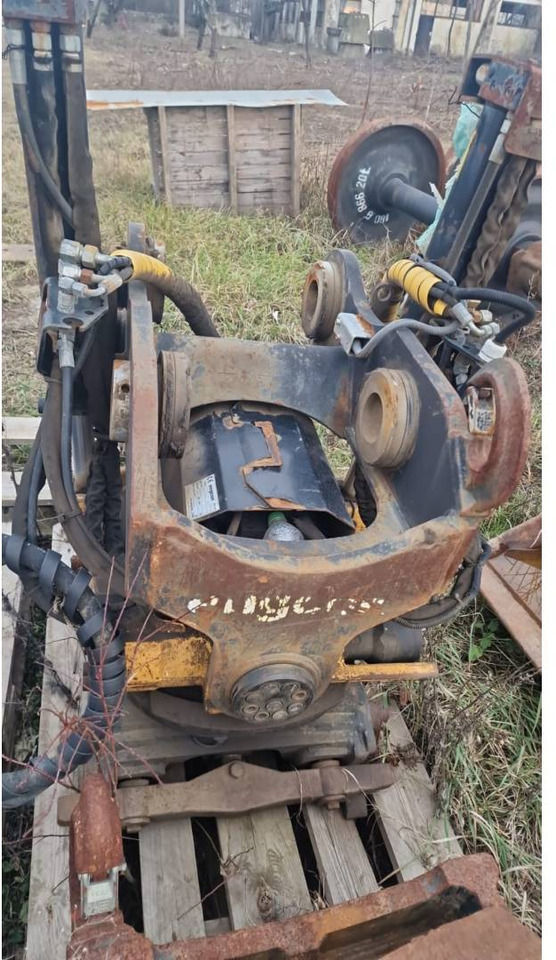 Ekskavator perayap CAT 323EL: gambar 7