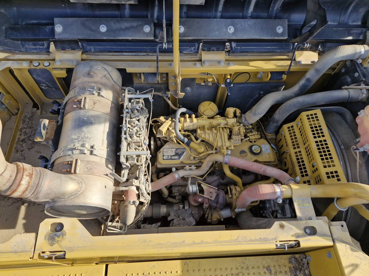 Ekskavator perayap CAT 324ELN: gambar 7 Ekskavator perayap CAT 324ELN: gambar 7