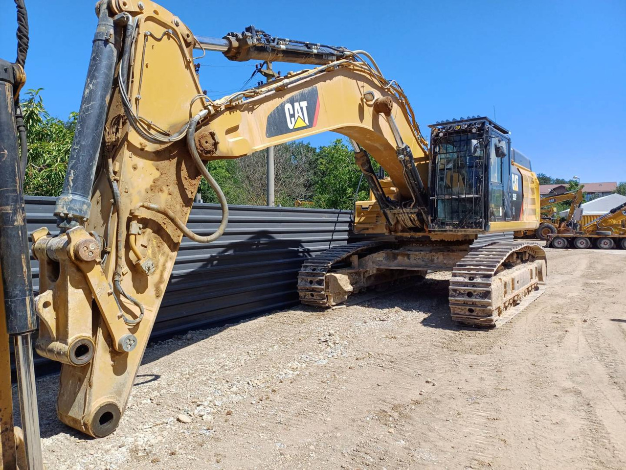 CAT 352FVG - Ekskavator perayap: gambar 1 CAT 352FVG - Ekskavator perayap: gambar 1