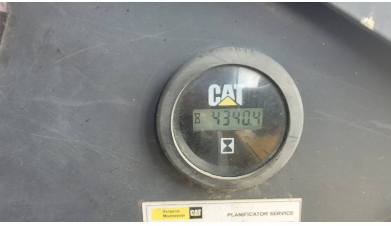 CAT AP-655D - Paver aspal: gambar 5 CAT AP-655D - Paver aspal: gambar 5