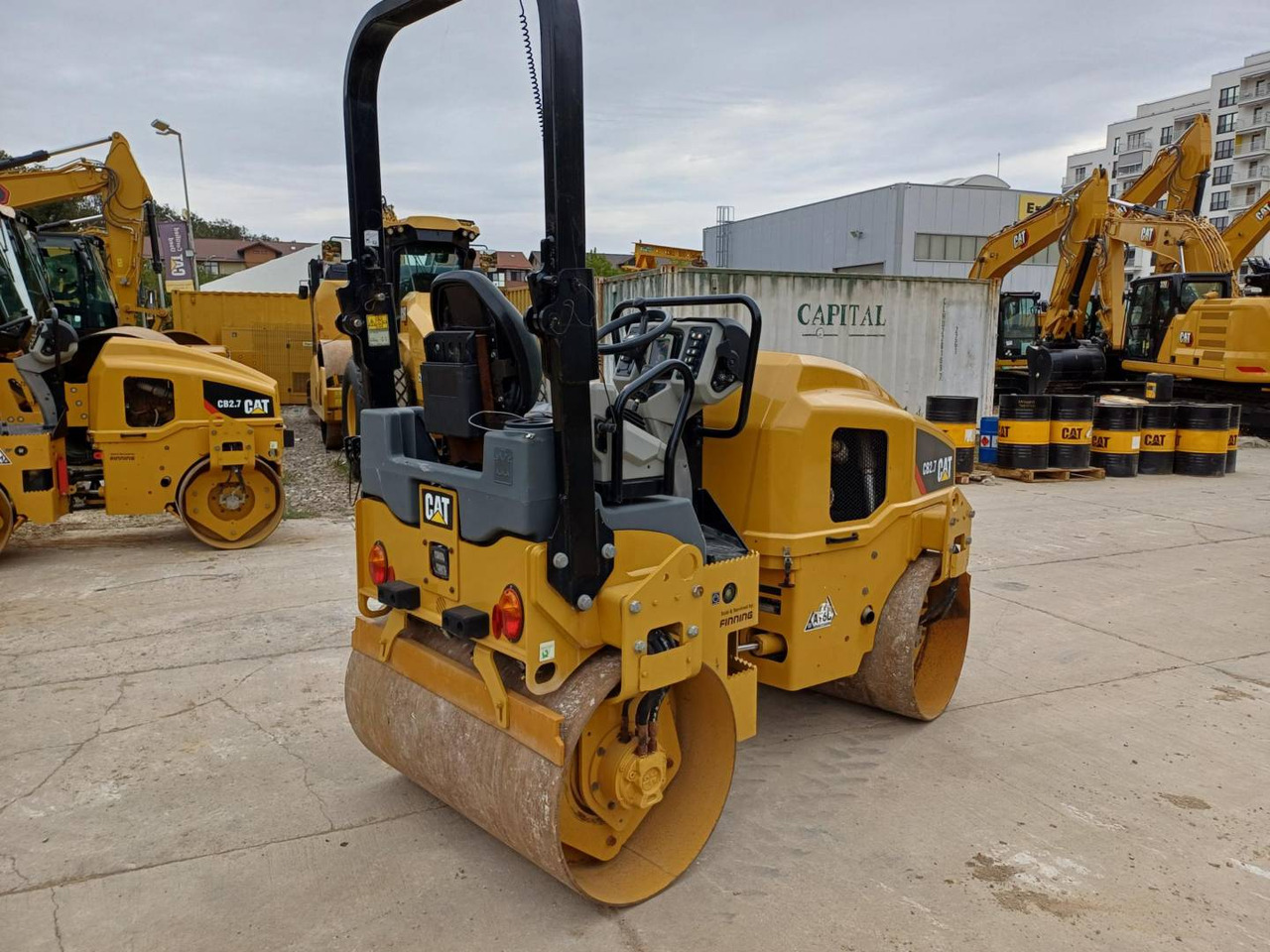 CAT CB2.7LRC - Roller jalan: gambar 3 CAT CB2.7LRC - Roller jalan: gambar 3