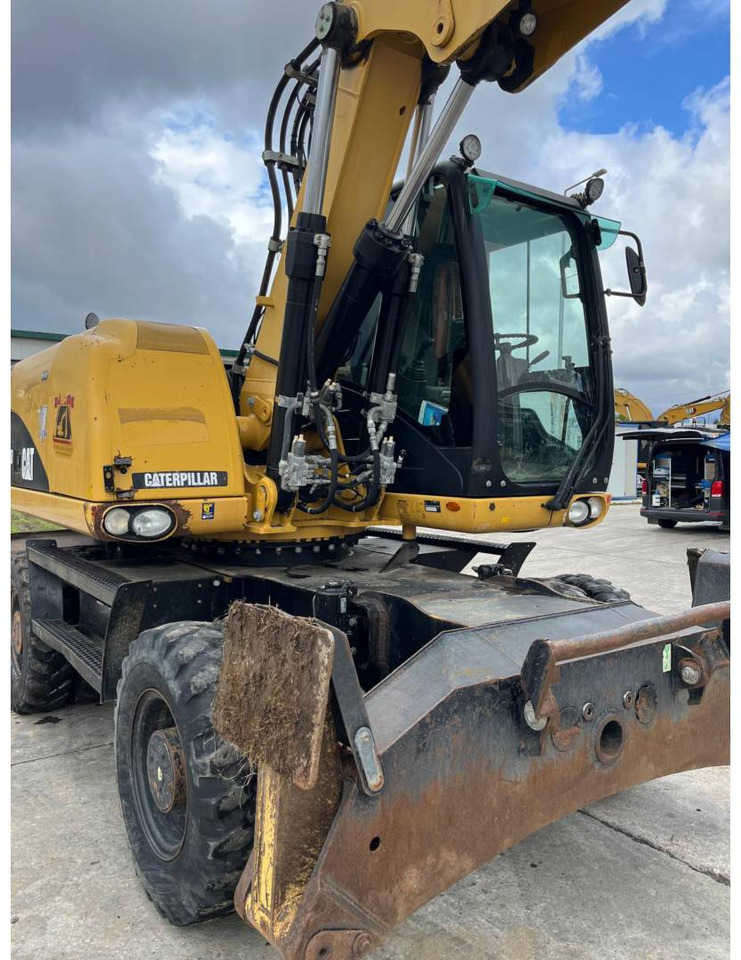 CAT M316D - Ekskavator roda: gambar 2 CAT M316D - Ekskavator roda: gambar 2