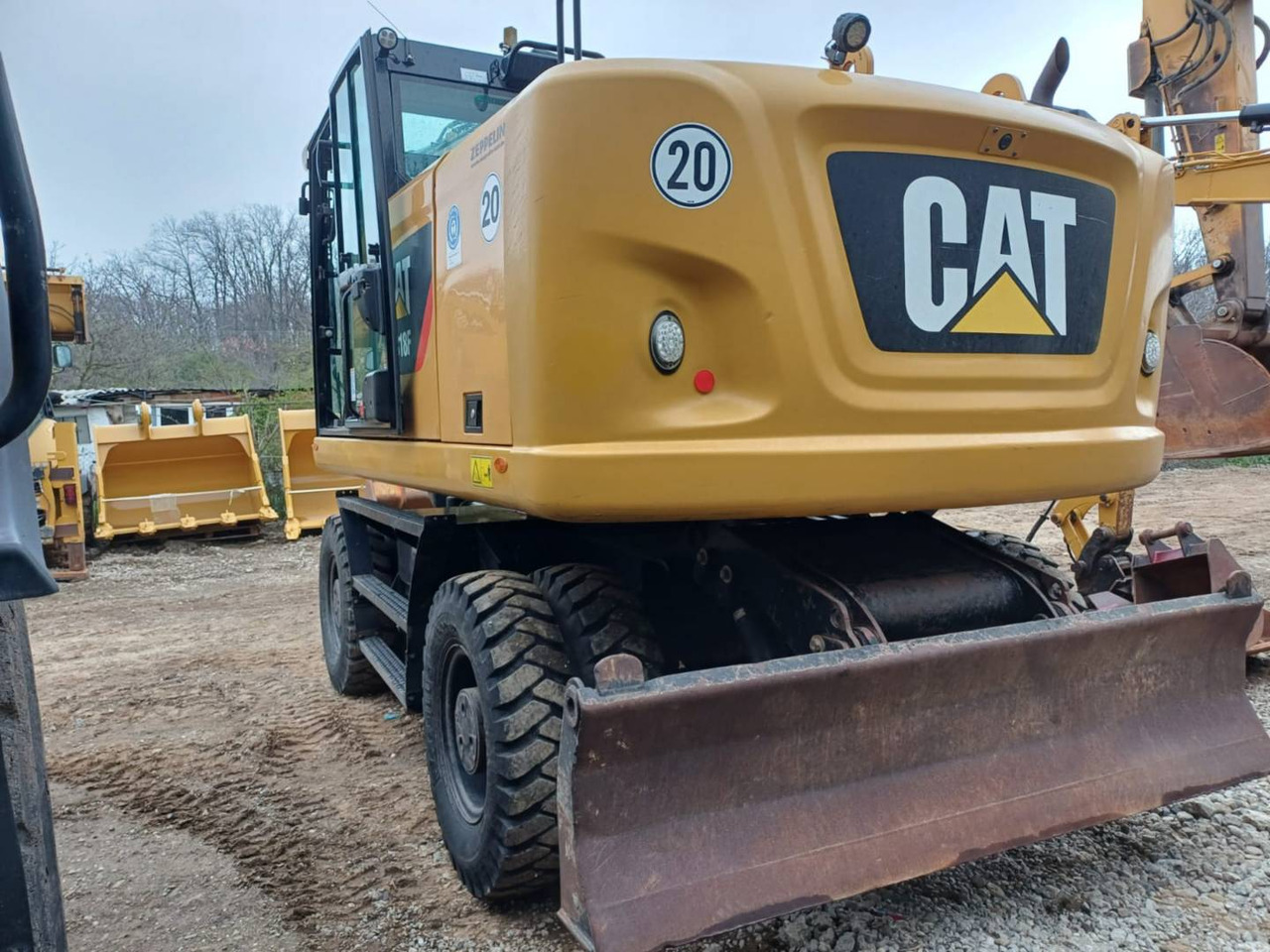 CAT M318F - Ekskavator roda: gambar 4 CAT M318F - Ekskavator roda: gambar 4