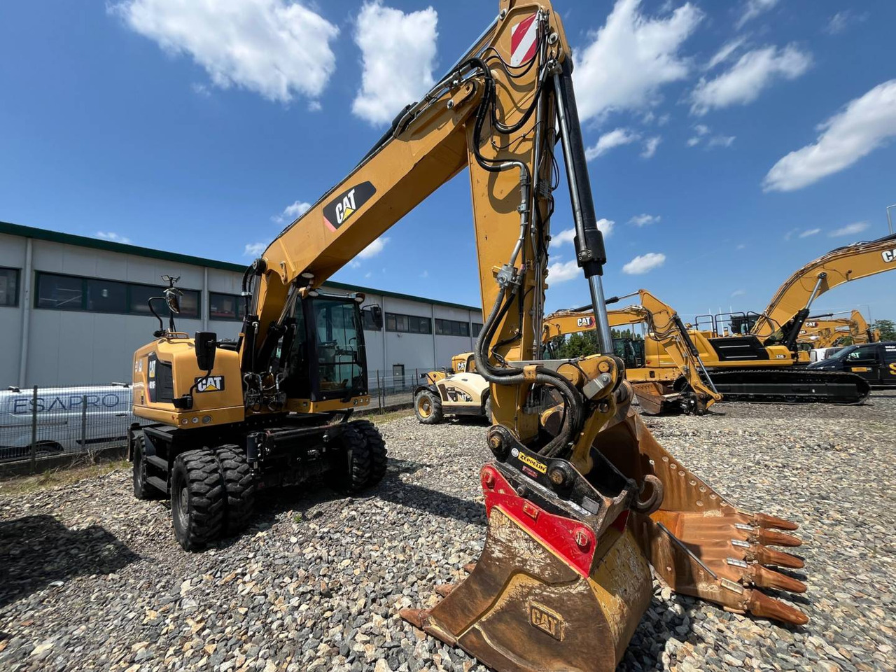 CAT M318F - Ekskavator roda: gambar 2 CAT M318F - Ekskavator roda: gambar 2
