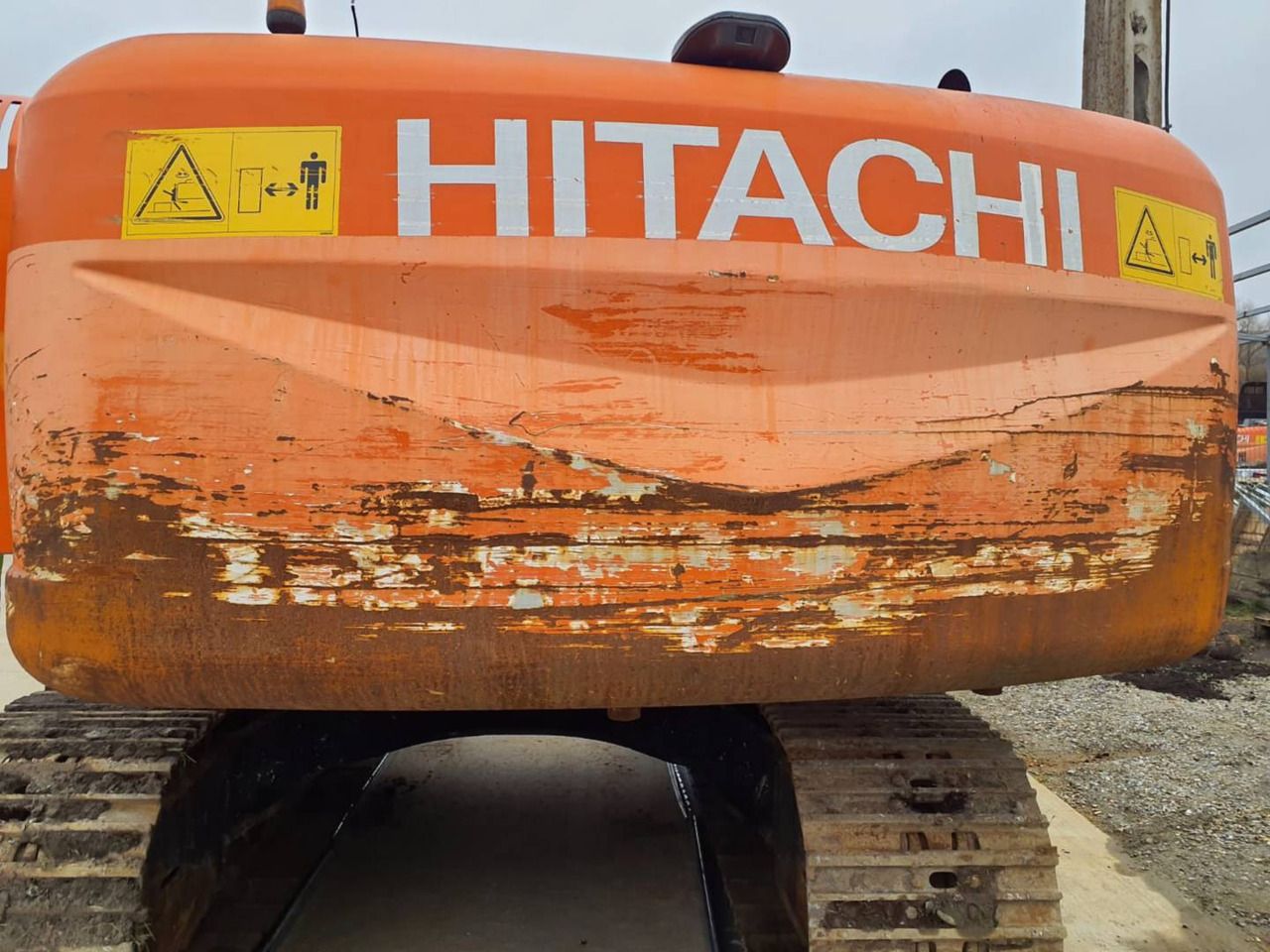 HITACHI ZX2400N-3 - Ekskavator perayap: gambar 4 HITACHI ZX2400N-3 - Ekskavator perayap: gambar 4
