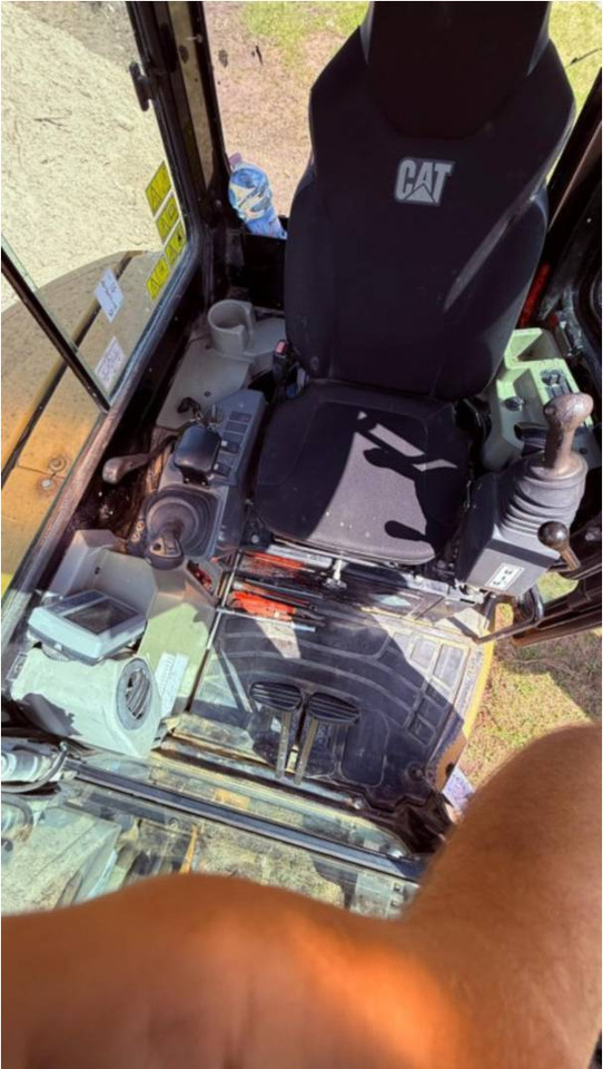 CAT 303.5ECR - Ekskavator perayap: gambar 4 CAT 303.5ECR - Ekskavator perayap: gambar 4