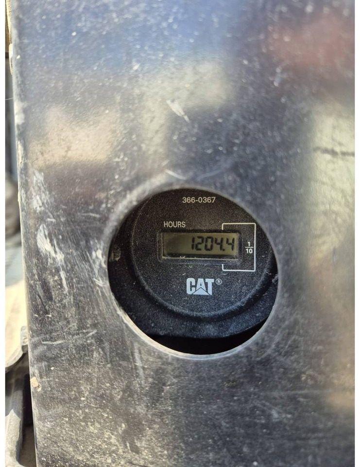 CAT 305.5E2CR - Ekskavator perayap: gambar 5 CAT 305.5E2CR - Ekskavator perayap: gambar 5