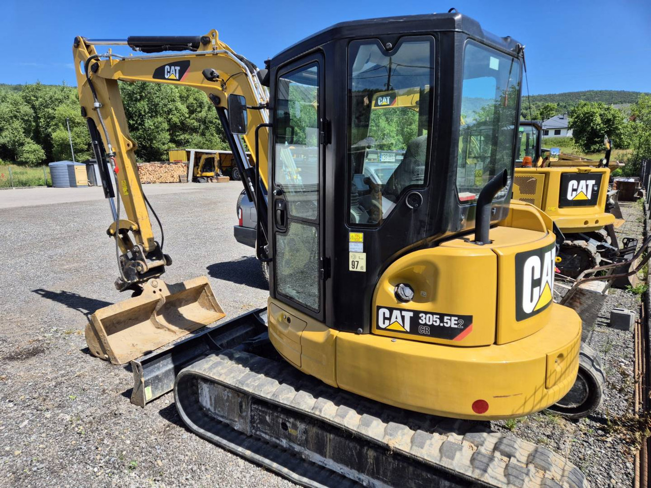 CAT 305.5E2CR - Ekskavator perayap: gambar 4 CAT 305.5E2CR - Ekskavator perayap: gambar 4