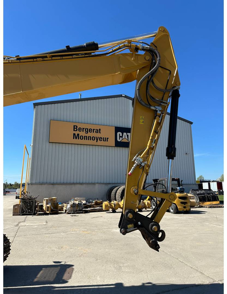 Ekskavator perayap CAT 323: gambar 24