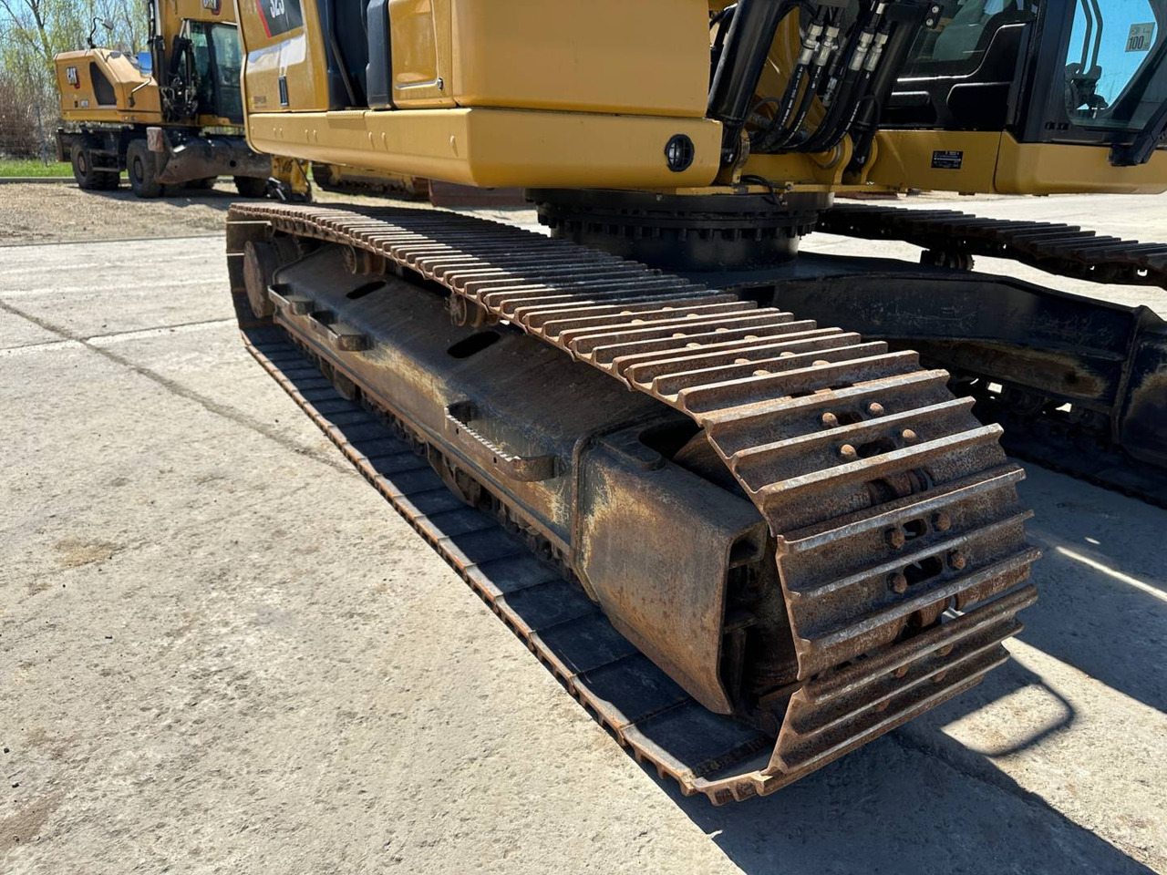 Ekskavator perayap CAT 323: gambar 27