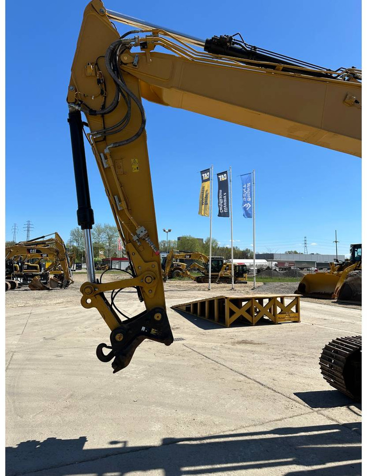 Ekskavator perayap CAT 323: gambar 21
