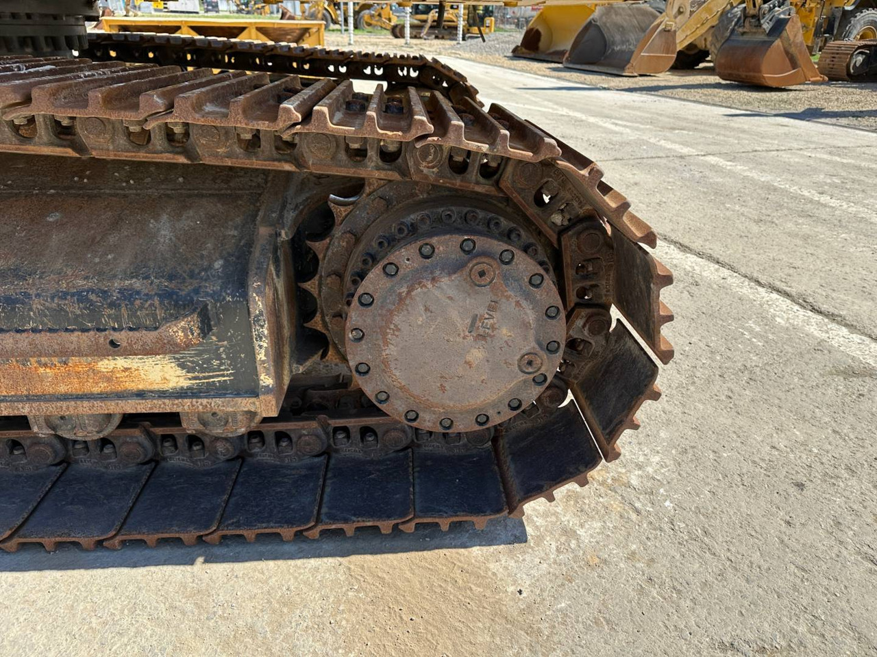 Ekskavator perayap CAT 323: gambar 12