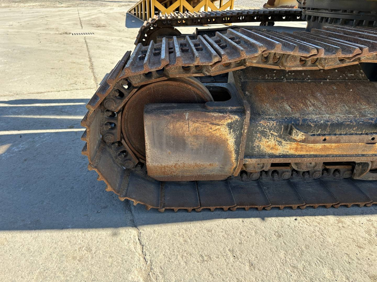 Ekskavator perayap CAT 323: gambar 20