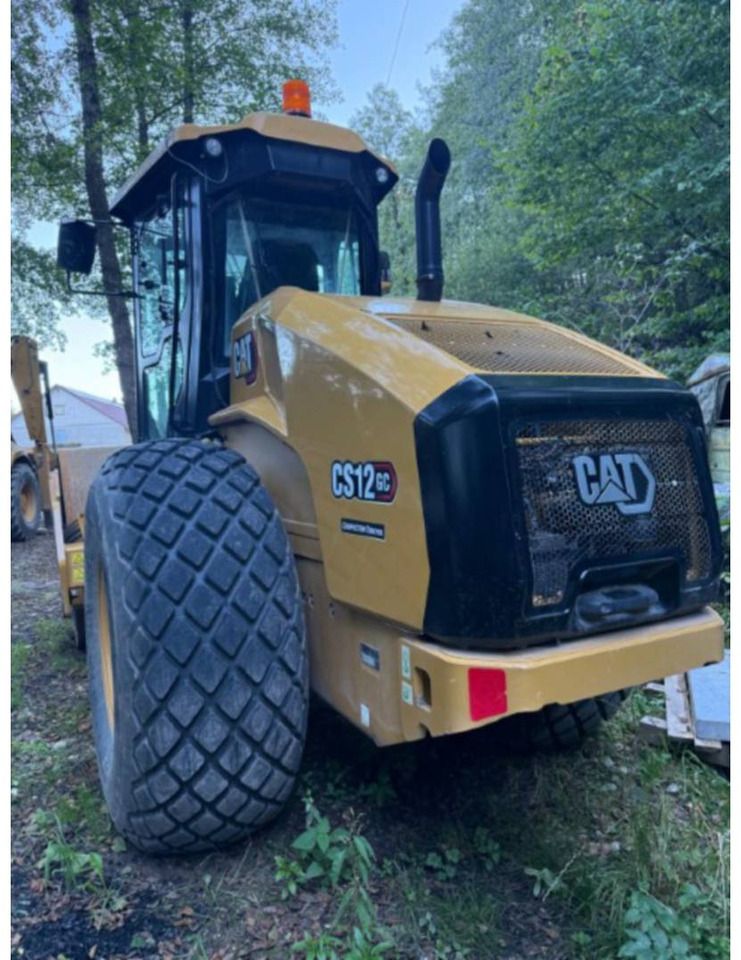 CAT CS12GC - Pemadat: gambar 3 CAT CS12GC - Pemadat: gambar 3