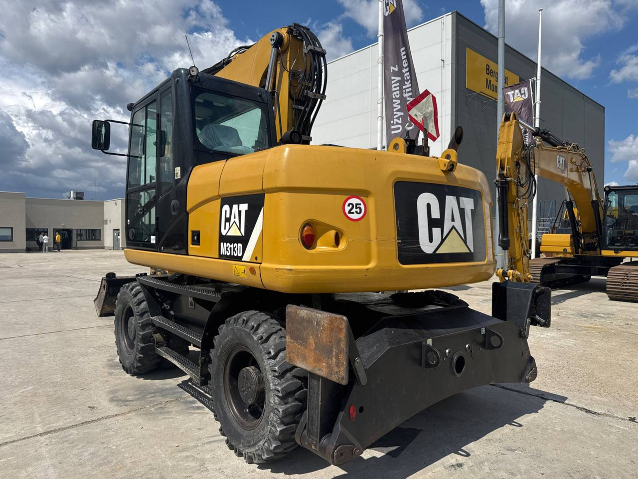 CAT M313D - Ekskavator roda: gambar 4 CAT M313D - Ekskavator roda: gambar 4