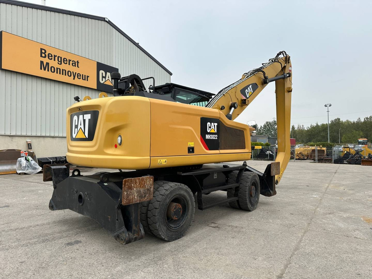 CAT MH3022 - Ekskavator roda: gambar 3 CAT MH3022 - Ekskavator roda: gambar 3