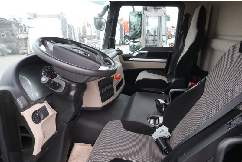 MAN F99L12 TGM EURO6 - Kabin dan interior untuk Truk: gambar 5 MAN F99L12 TGM EURO6 - Kabin dan interior untuk Truk: gambar 5