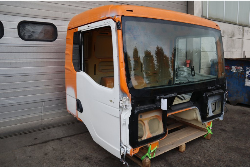 MAN MAN TGS EURO6 NN CABINE - Kabin dan interior untuk Truk: gambar 3 MAN MAN TGS EURO6 NN CABINE - Kabin dan interior untuk Truk: gambar 3