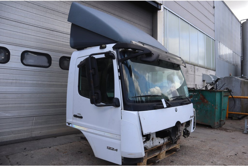 Mercedes-Benz ATEGO MP4 6CYL 96782010036334 - Kabin dan interior untuk Truk: gambar 3 Mercedes-Benz ATEGO MP4 6CYL 96782010036334 - Kabin dan interior untuk Truk: gambar 3