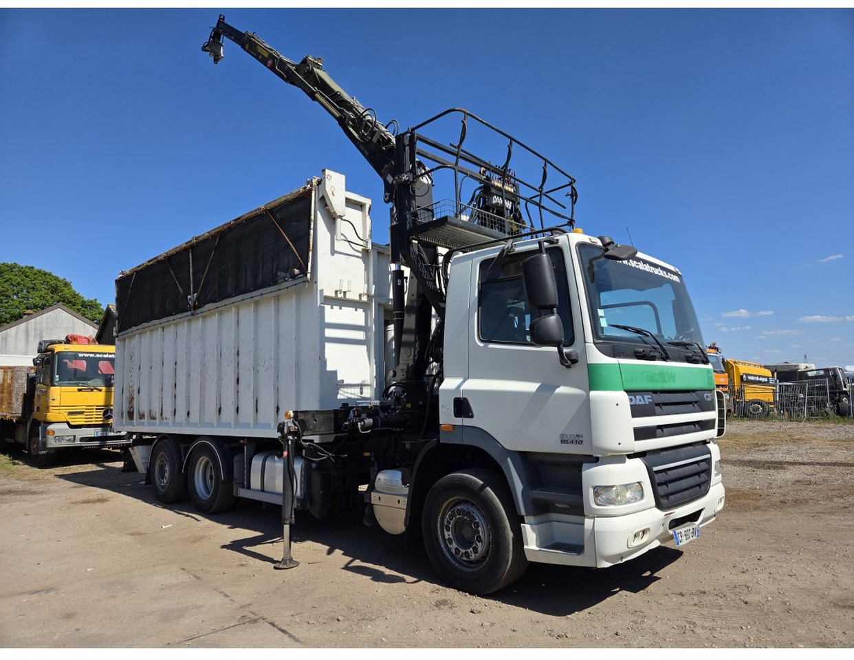 DAF CF85.410 6x2 steering axle lenk Tipper Crane HIAB J1320Z - Truk jungkit, Truk derek: gambar 5 DAF CF85.410 6x2 steering axle lenk Tipper Crane HIAB J1320Z - Truk jungkit, Truk derek: gambar 5