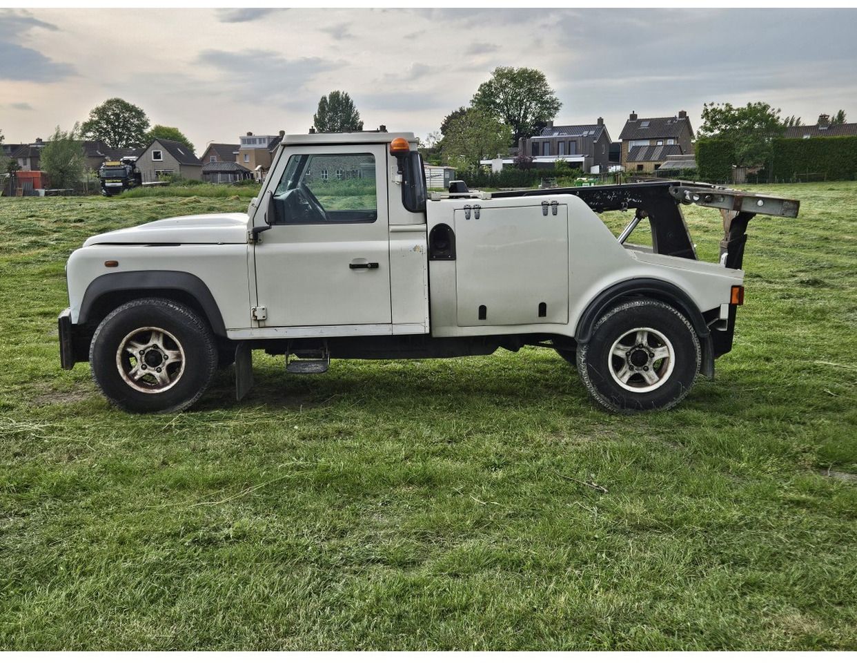 Land Rover Defender Breaking down vehicle - Mobil: gambar 3 Land Rover Defender Breaking down vehicle - Mobil: gambar 3