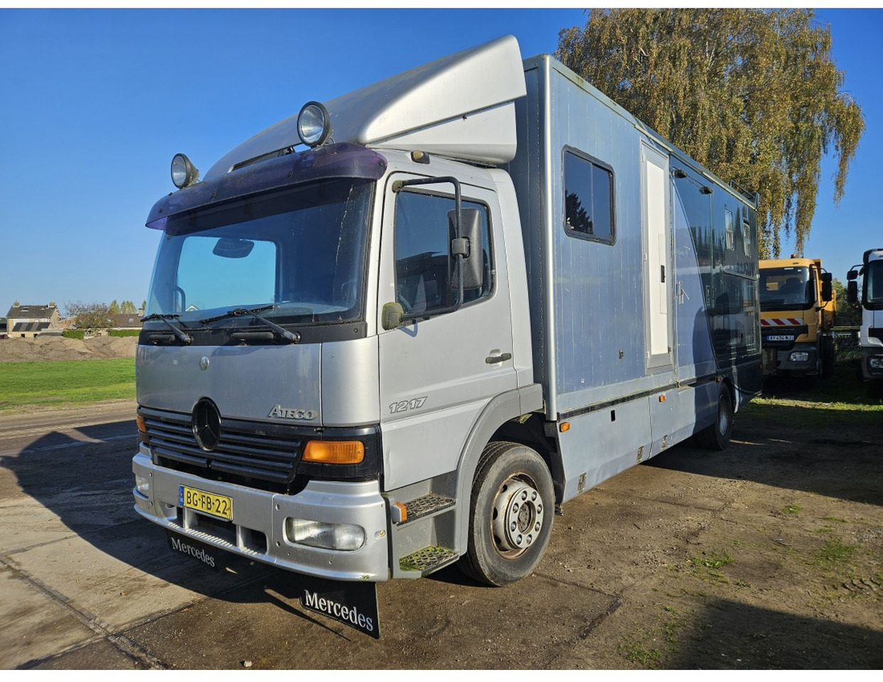 Mercedes Atego 1217 L 4x2 Horse transport Dutch Truck - Truk pengangkut kuda: gambar 1 Mercedes Atego 1217 L 4x2 Horse transport Dutch Truck - Truk pengangkut kuda: gambar 1