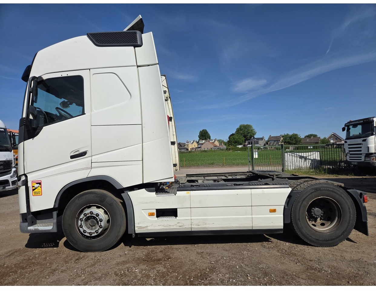 VOLVO FH 500 4X2 TRACTOR UNIT 2 TANKS VEB+ - Peralatan lainnya: gambar 3 VOLVO FH 500 4X2 TRACTOR UNIT 2 TANKS VEB+ - Peralatan lainnya: gambar 3