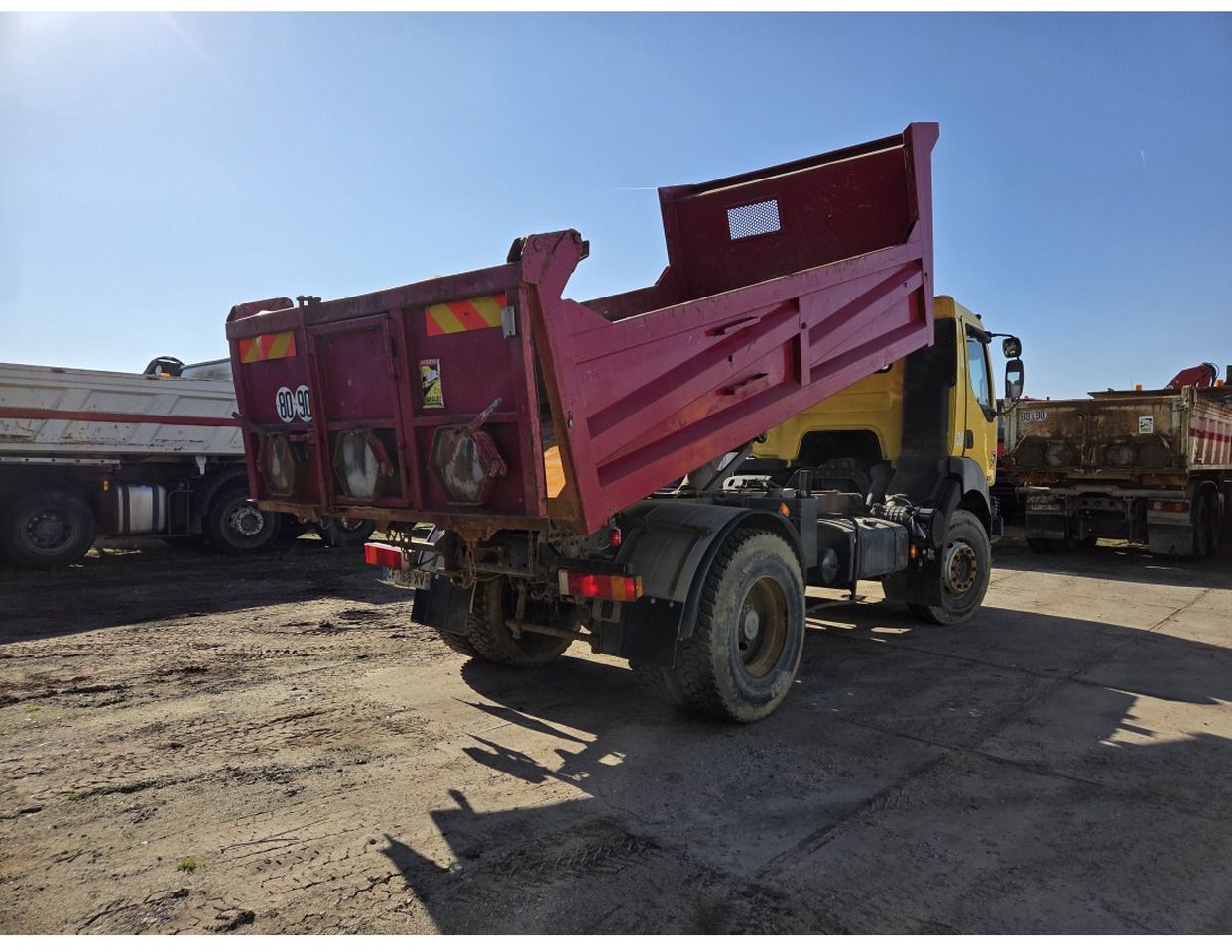 RENAULT KERAX 270 4X2 TIPPER - Truk jungkit: gambar 2 RENAULT KERAX 270 4X2 TIPPER - Truk jungkit: gambar 2