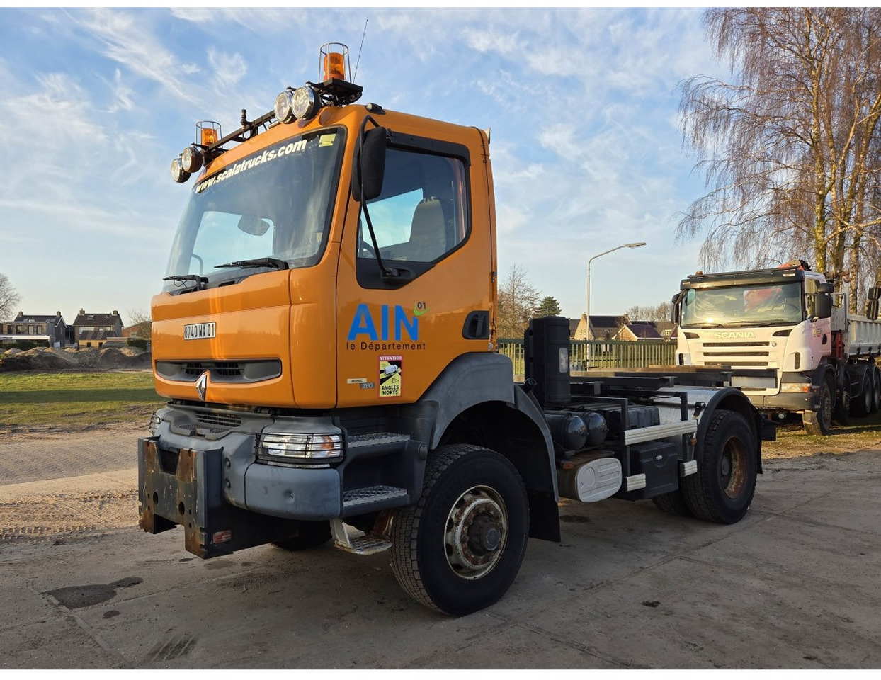 Renault Kerax 260 4x4 Chassis Manual Gearbox Mechanical pump Pompe Mecanique - Truk sasis: gambar 1 Renault Kerax 260 4x4 Chassis Manual Gearbox Mechanical pump Pompe Mecanique - Truk sasis: gambar 1