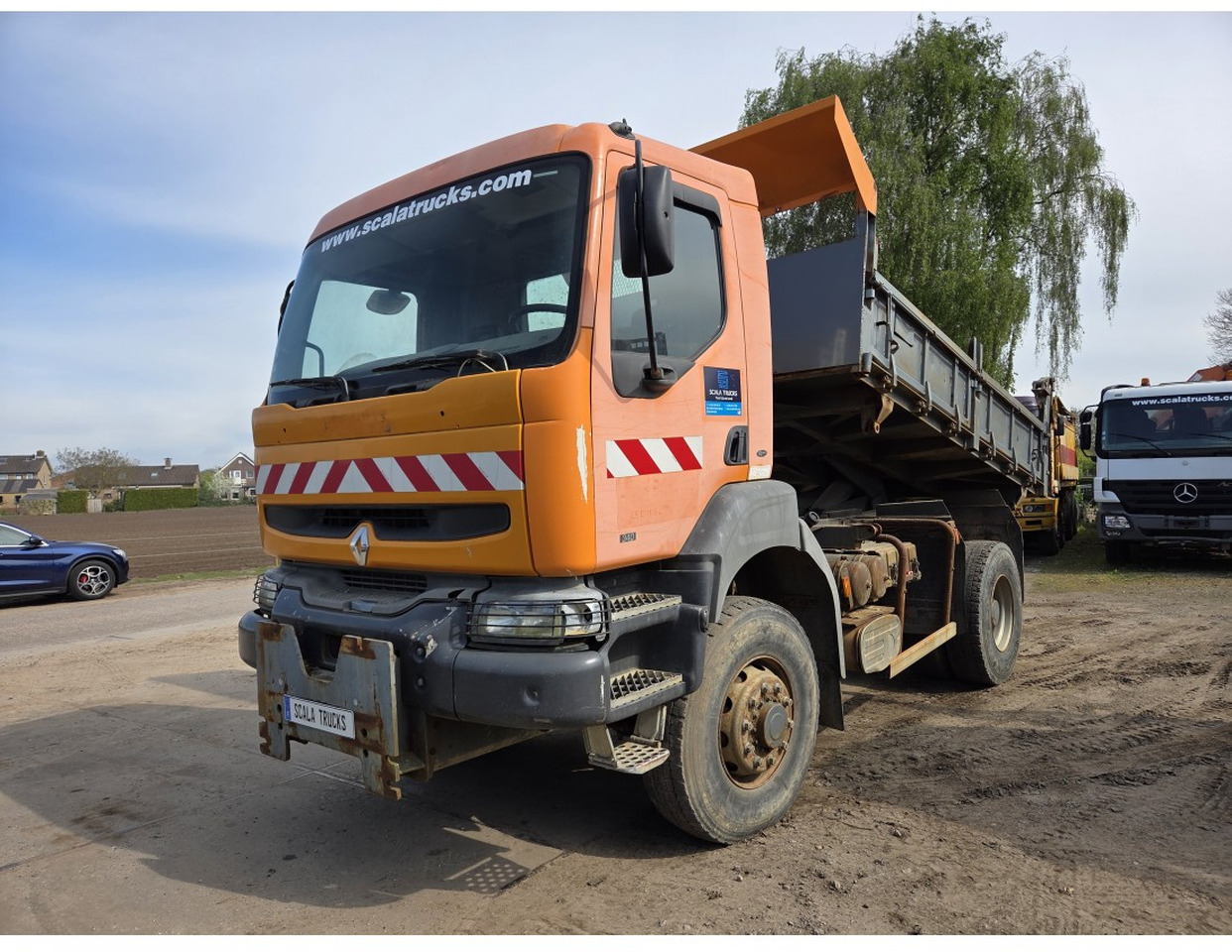 Renault Kerax 340 4x4 Tipper Manual Gearbox Mechanical pump Pompe Mecanique - Truk jungkit: gambar 1 Renault Kerax 340 4x4 Tipper Manual Gearbox Mechanical pump Pompe Mecanique - Truk jungkit: gambar 1