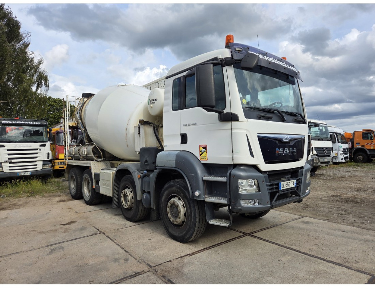 TGS 35.400 8X4 Concrete Mixer Stetter Euro 6 Steelsuspension - Truk pengaduk beton: gambar 5 TGS 35.400 8X4 Concrete Mixer Stetter Euro 6 Steelsuspension - Truk pengaduk beton: gambar 5