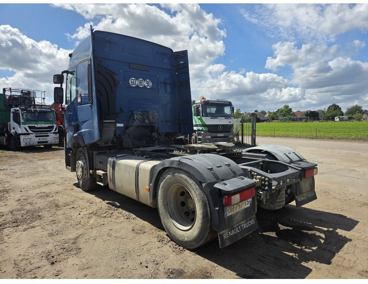 Renault T 460 4X2 Tractor Unit Retarder Hydraulic - Tractor head: gambar 3 Renault T 460 4X2 Tractor Unit Retarder Hydraulic - Tractor head: gambar 3