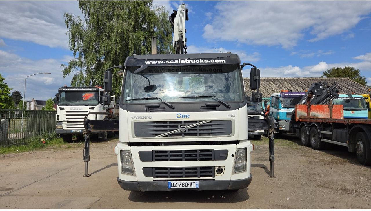 VOLVO FM 360 4X2 EURO 3 TRACTOR UNIT CRANE PM 20T MANUAL GEARBOX - Tractor head: gambar 3 VOLVO FM 360 4X2 EURO 3 TRACTOR UNIT CRANE PM 20T MANUAL GEARBOX - Tractor head: gambar 3