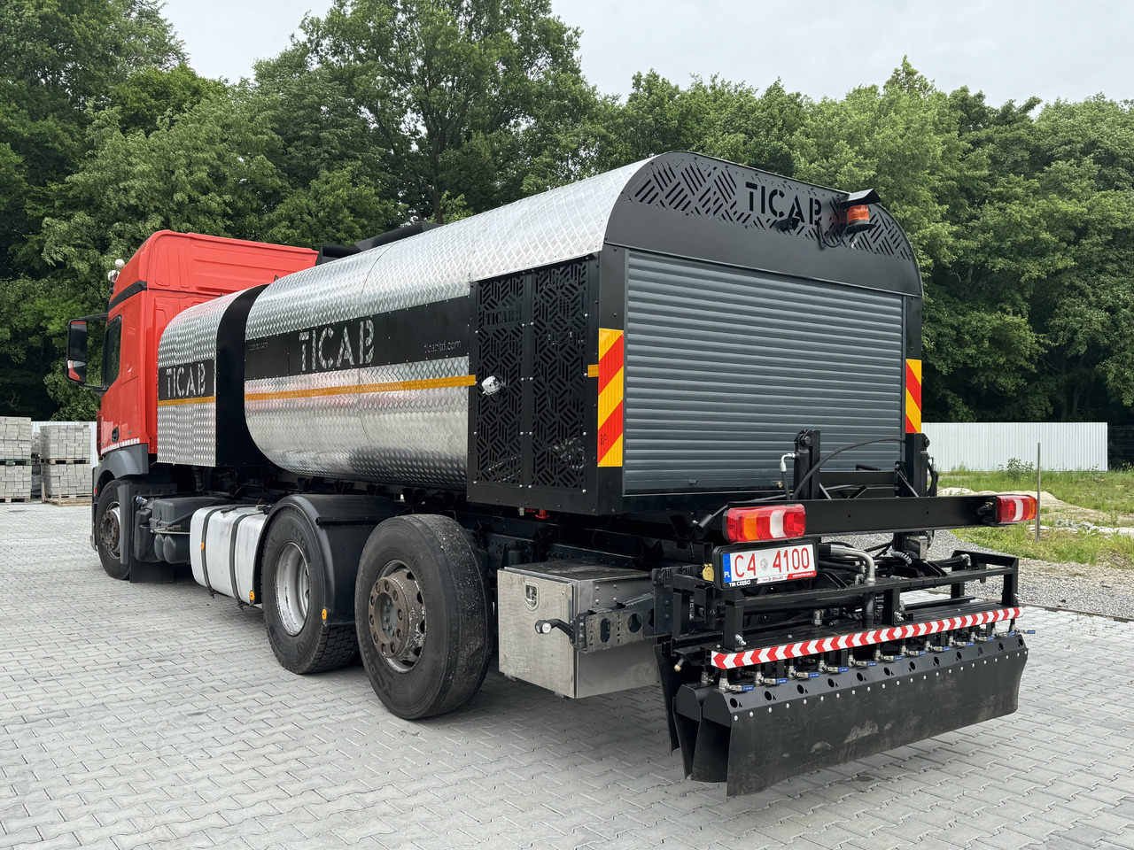TICAB Asphalt Distributor, 8000 L, Аutonomous Asphalt Sprayer, Manufacturer - Truk pompa beton: gambar 1 TICAB Asphalt Distributor, 8000 L, Аutonomous Asphalt Sprayer, Manufacturer - Truk pompa beton: gambar 1