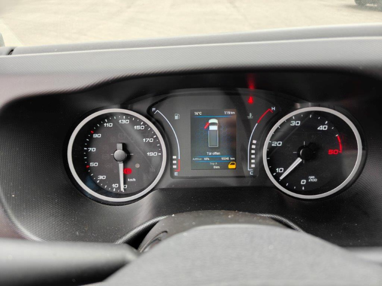 IVECO Daily 35C16 - Van panel: gambar 5 IVECO Daily 35C16 - Van panel: gambar 5