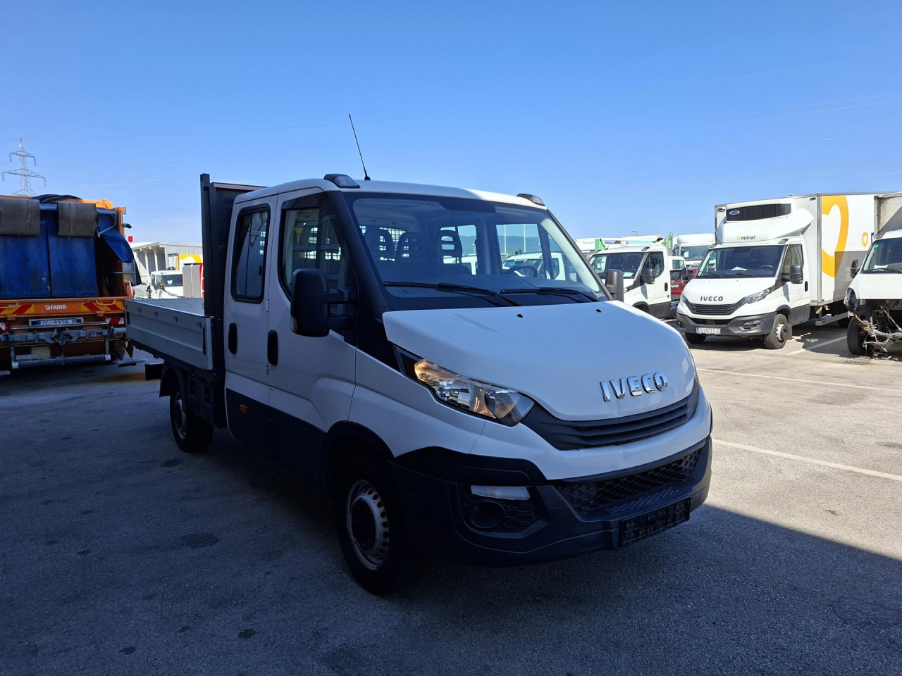 IVECO Daily 35S12 - Van panel, Van kombi: gambar 2 IVECO Daily 35S12 - Van panel, Van kombi: gambar 2